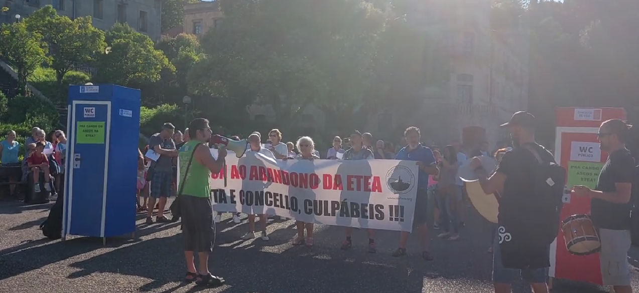 Los Vecinos de Teis Cantan contra el abandono de la ETEA - HERMES TV VIGO