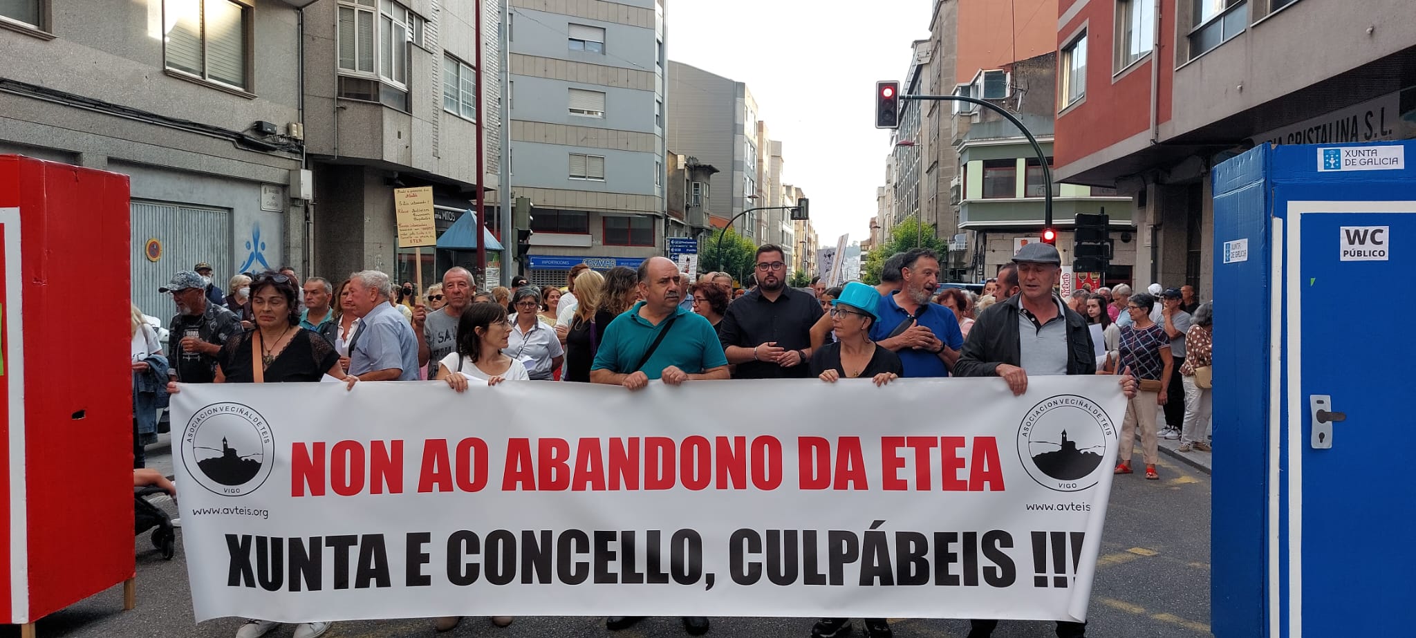 Los vecinos de Teis se movilizan una vez más contra el abandona de la ...