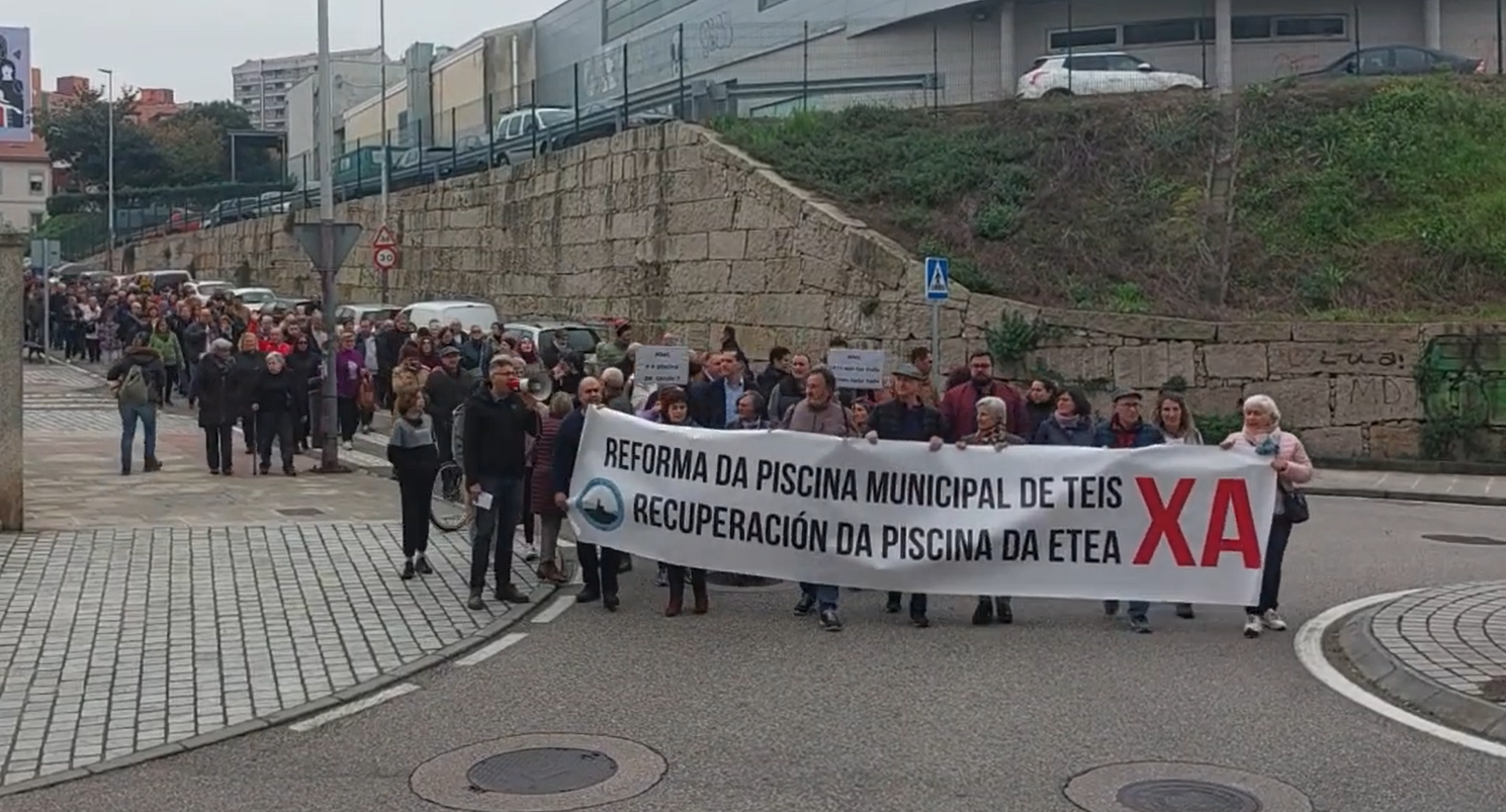 Los vecinos de Teis se manifiestan para pedir solución ante la falta de ...