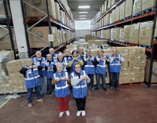 La cifra es el resultado obtenido después de haber recibido todos los alimentos físicos en la nave de Lavadores recogidos durante la campaña y de haber contabilizado tanto las donaciones realizadas en las cajas de los supermercados como las aportaciones comprometidas, también, por parte de las cadenas de alimentación adheridas a la GR2024