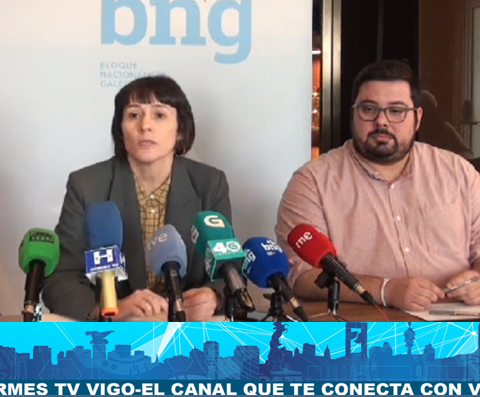 Hermes TV pregunta a Ana Pontón si considera que  Nicolás Maduro es un dictador. 