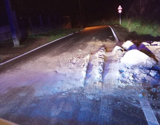 Desde el mediodía de ayer, la Policía Local de Vigo atendio un total de 67 incidencias provocadas a consecuencia de la climatología