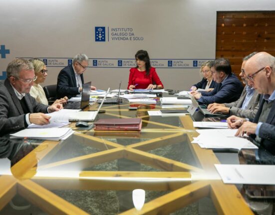 La Sociedade de Vivenda Pública de Galicia adjudica los contratos para la redacción de proyectos de 167 viviendas de promoción pública en Ferrol y Vigo