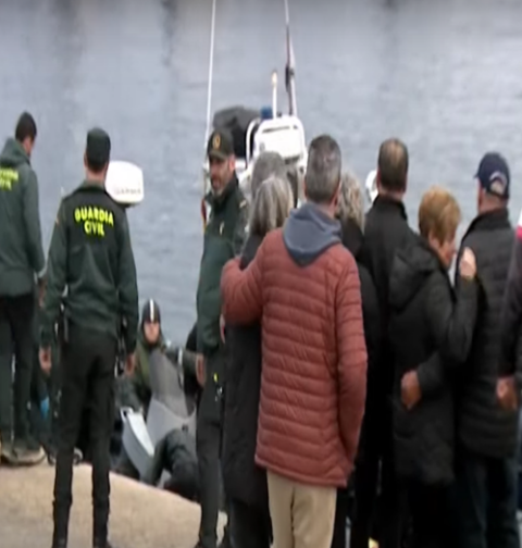 Hallado el cuerpo de la persona que cayó ayer al mar en Bueu