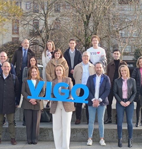 Luisa Sánchez da presenta la lista de integrantes del comité ejecutivo de su candidatura a la Presidencia del PP de Vigo
