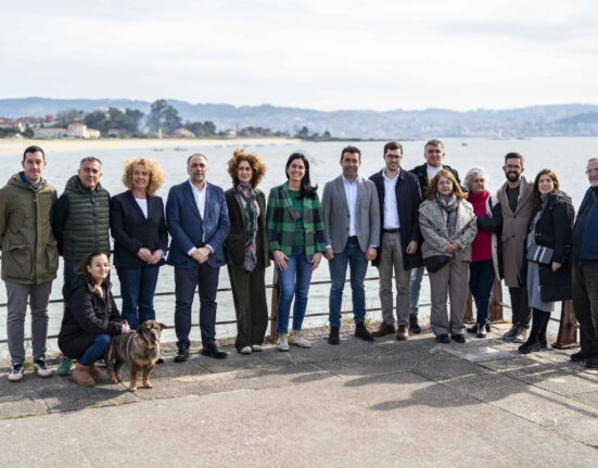 El PPdeG acusa al Gobierno central de estar más ocupado en tapar su corrupción que en agilizar el traspaso de la gestión del litoral a Galicia