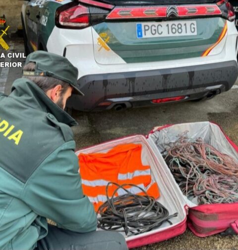 La Guardia Civil detiene a una persona a la que se le atribuyen 17 robos con fuerza de cableado de cobre en Ponteareas