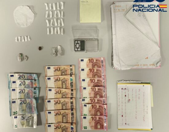 La Policía Nacional investiga un punto de menudeo de droga denunciado por los vecinos de la zona de Teis logrando desmantelarlo