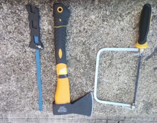 Detenido un hombre en Vigo por robar a su vecina que se encuentra en silla de ruedas y que le dejó las llaves de casa para ayudarle