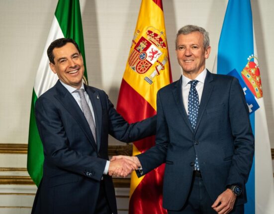 Rueda celebra el acuerdo entre Galicia y Andalucía para el intercambio de experiencias de éxito en materia educativa