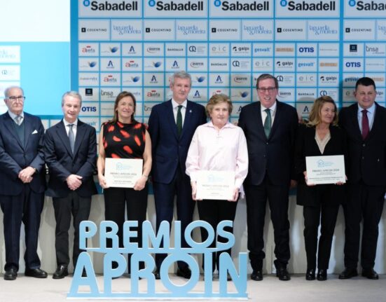 Rueda reafirma la apuesta de la Xunta por un urbanismo sostenible y de calidad ante los retos del sector inmobiliario