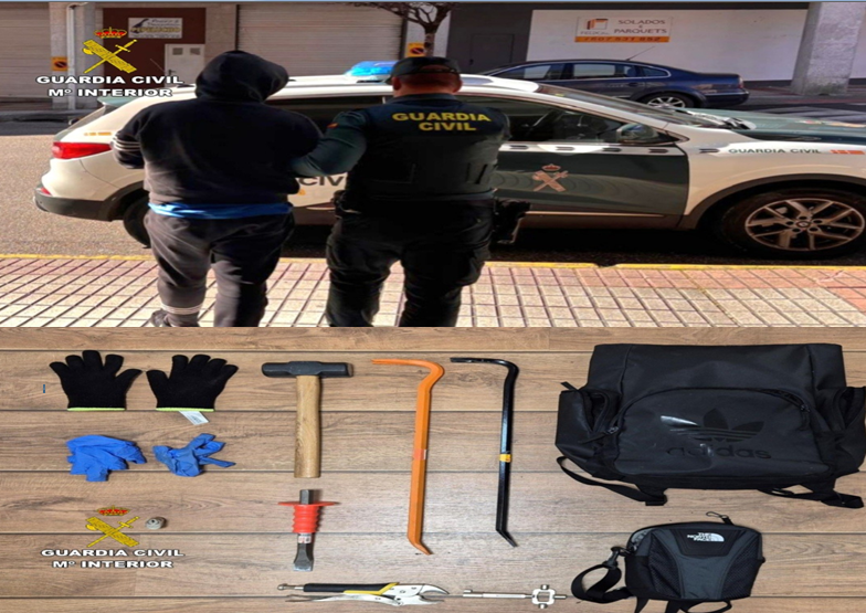 La Guardia Civil detiene in fraganti a un varón durante un robo con fuerza en una estación de servicio de Moaña