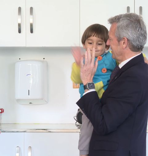 Rueda anuncia la mejora del edificio vigués 'La Gota de Leche' para ampliar la escuela infantil y abrir la primera unidad de atención postemprana pública de Galicia