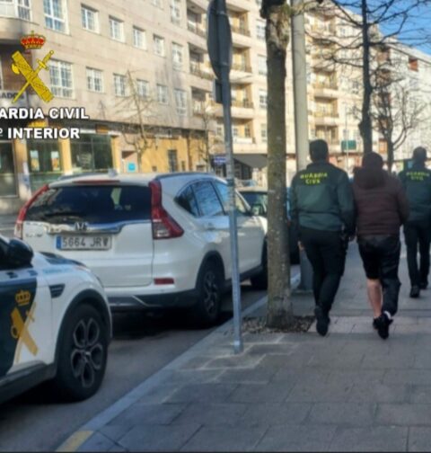 La Guardia Civil detiene a una mujer vecina de Ponteareas, por un presunto delito de incendio