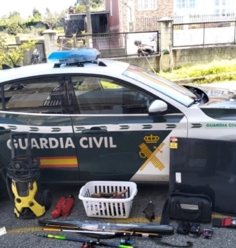 La Guardia Civil de O Grove detiene a los presuntos autores de varios robos con fuerza en O Grove