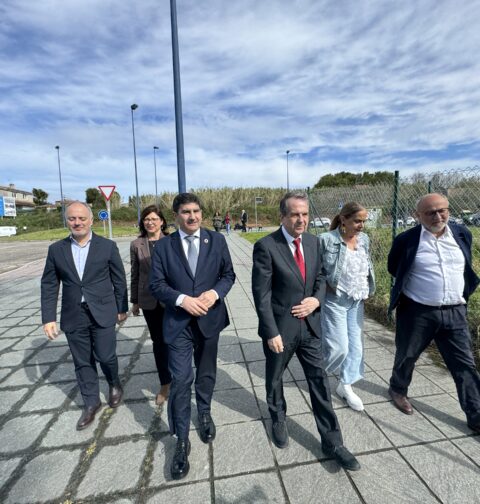 El delegado del Gobierno avanzó que se está trabajando en la rehabilitación y construcción de más de 1.200 viviendas en Vigo
