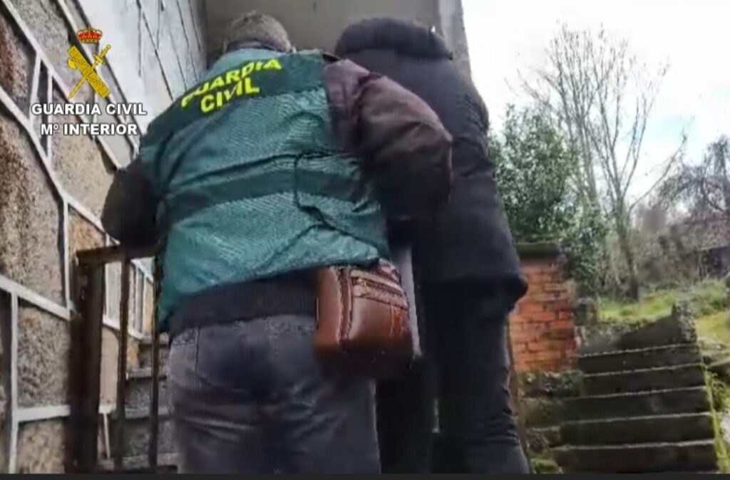 La Guardia Civil de Pontevedra desarticula un entramado empresarial dedicado a la estafa y blanqueo de capitales