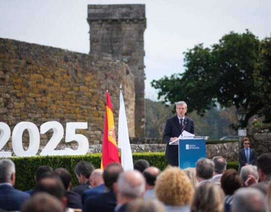 Rueda propone en el Día das Letras Galegas un gran pacto por la lengua gallega basado en el acuerdo y no en la imposición