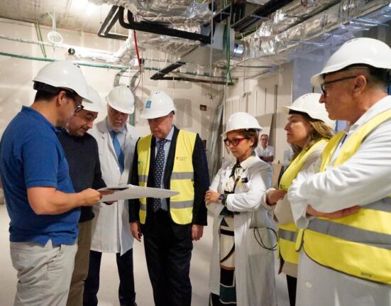 Gómez Caamaño avanza que la nueva unidad de prevención y rehabilitación cardíaca de Vigo entrará en servicio tras el verano después de una inversión de la Xunta de casi 770.000 €