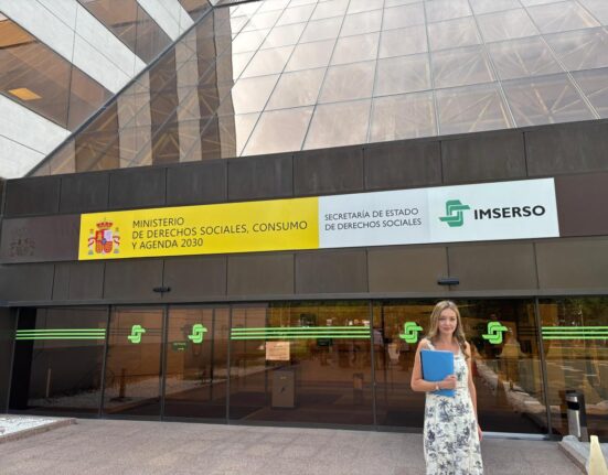 Fabiola García exige al Gobierno que asuma el 50% de la financiación de la atención a la dependencia y que dé el mismo trato a Galicia que al País Vasco