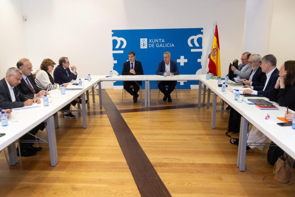 La Xunta y las tres universidades públicas gallegas acuerdan crear un grupo de trabajo para actualizar y potenciar el acuerdo de 2015 sobre el grado en Medicina