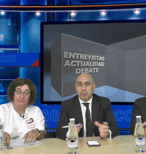 Debate sobre la actualidad politica en Galicia y Vigo con Julio Comesaña PP de Galicia y Carmela Iglesias BNG