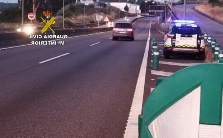 Dos vehículos captados por el mismo radar del Subsector de Tráfico de Pontevedra circulando a velocidades delictivas en la A-55 con 4 segundos de diferencia.