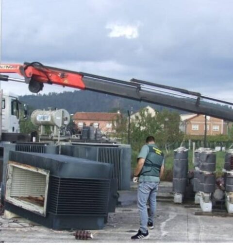 La Guardia Civil investiga a seis personas por presuntos robos con fuerza llevados a cabo con camiones-grúa previamente robados en la zona Noroeste de España