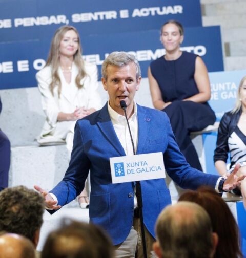 Rueda destaca en Vigo la nueva Estrategia Contra o Idadismo como un hito para crear una sociedad más justa y humana