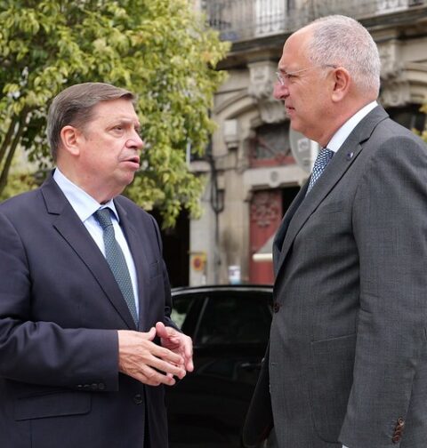 Luis Planas en Vigo: La nueva Política Pesquera Común debe mantener la sostenibilidad y mejorar la rentabilidad del sector