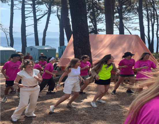 Un centenar de jóvenes participan en el campo de voluntariado impulsado por la Xunta en las Islas Cíes este verano