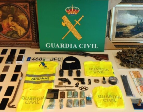 La Guardia Civil de Pontevedra desarticula un violento grupo criminal asentado en el sur de la provincia, que utiliza armas de fuego para la comisión de robos en viviendas habitadas