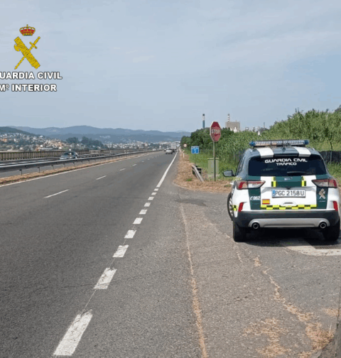 La Guardia Civil de Pontevedra,investiga al conductor de un vehículo por un delito contra la seguridad vial, al circular a 191 km/h en un tramo limitado a 70 km/h