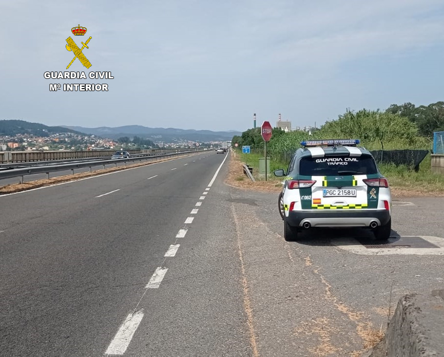 La Guardia Civil de Pontevedra,investiga al conductor de un vehículo por un delito contra la seguridad vial, al circular a 191 km/h en un tramo limitado a 70 km/h