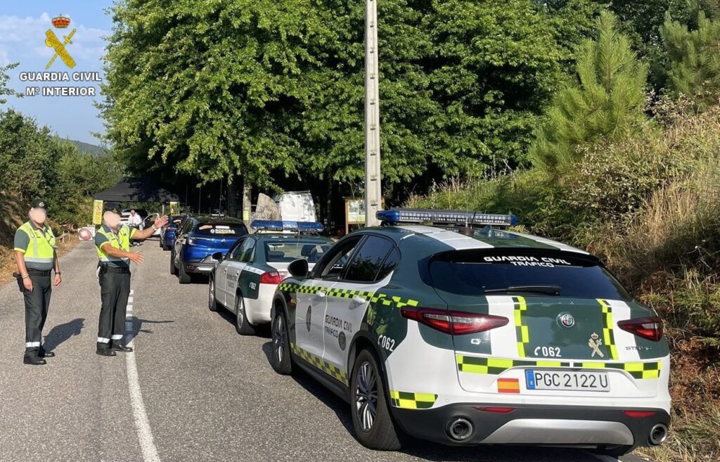 La Guardia Civil detectó 102 excesos de velocidad en los tramos de enlace del Rallye Rías Baixas