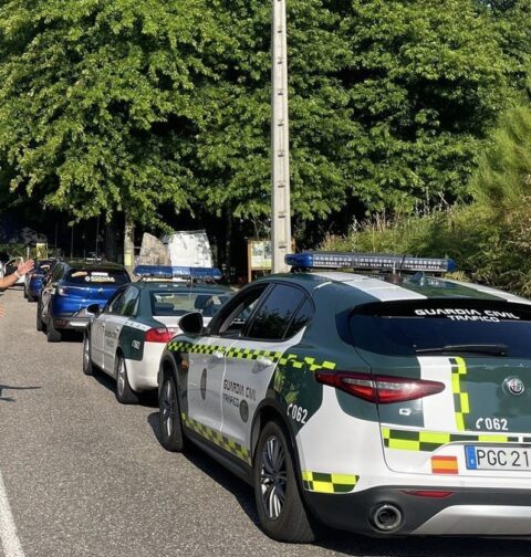La Guardia Civil detectó 102 excesos de velocidad en los tramos de enlace del Rallye Rías Baixas