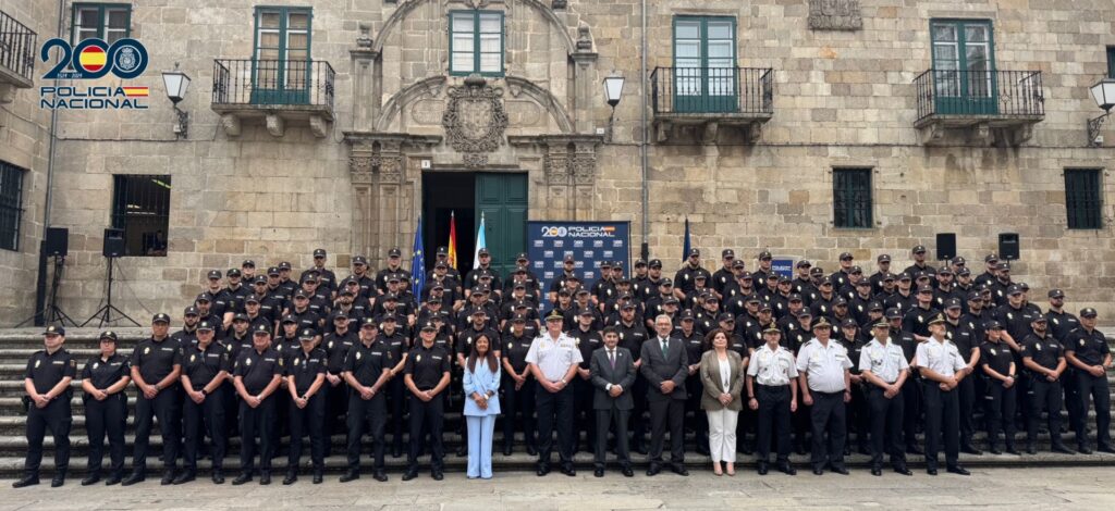 La Policía Nacional refuerza con 100 policías en prácticas las Comisarías Gallegas de ellos se incorporan a Vigo 23