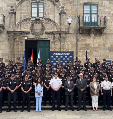 La Policía Nacional refuerza con 100 policías en prácticas las Comisarías Gallegas de ellos se incorporan a Vigo 23