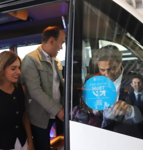 La Xunta implanta el proyecto piloto de la plataforma gallega de movilidad MoBT que prevé llegar en septiembre a 26 ayuntamientos