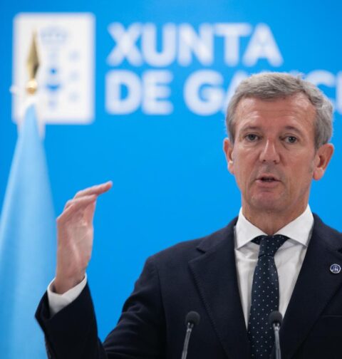 Rueda anuncia que este mismo lunes ya podrán solicitarse las ayudas de la Xunta para la reconstrucción de las zonas afectadas por los incendios