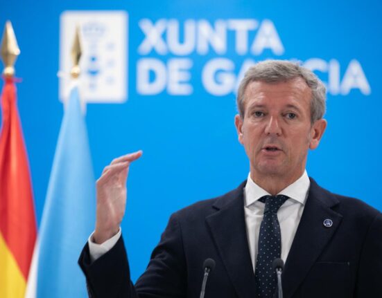 Rueda anuncia que este mismo lunes ya podrán solicitarse las ayudas de la Xunta para la reconstrucción de las zonas afectadas por los incendios