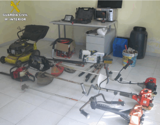 La Guardia Civil de Pontevedra investiga a tres personas por delitos de robo con fuerza