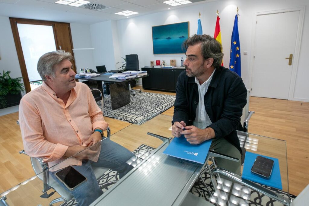 La Xunta mantiene el compromiso de colaboración con las Federaciones de Asociaciones de Vecinos para mejorar la calidad de vida de la ciudadanía a través de estos colectivos