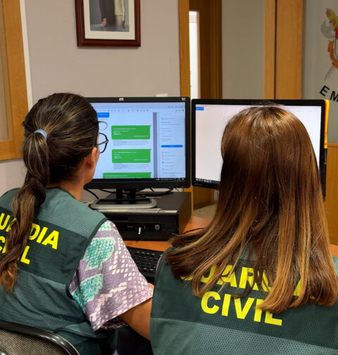 Detenida una persona en A Coruña por obtener imágenes de carácter sexual de menores de edad a través de las redes sociales