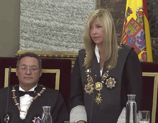 Isabel Perelló  rechaza las "insistentes descalificaciones" al Poder Judicial