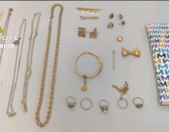 La Guardia Civil investiga a un moañés por un presunto hurto de 3.000 euros en joyas
