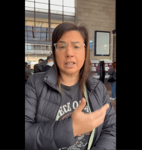 La diputada del PPdeG Ana Vázquez denuncia desde la estación un retraso de más de dos horas de un AVE Ourense-Madrid