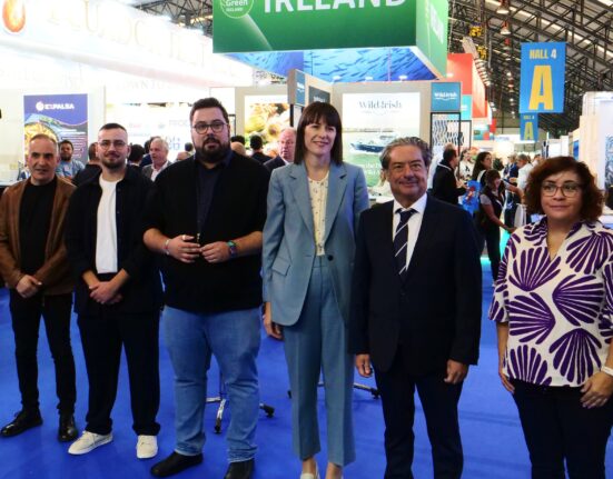 Pontón exige el IVA cero al pescado para ayudar a las familias y al sector pesquero tras la caída del consumo del 24%