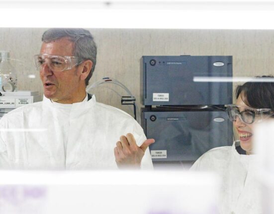 Rueda destaca la inversión de Lonza Biologics en O Porriño y ensalza el crecimiento del sector biotecnológico gallego