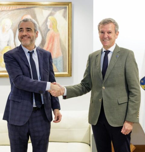 Rueda espera que la creación del grupo de trabajo contribuya a mejorar la conectividad y aprovechar el potencial de los aeropuertos gallegos